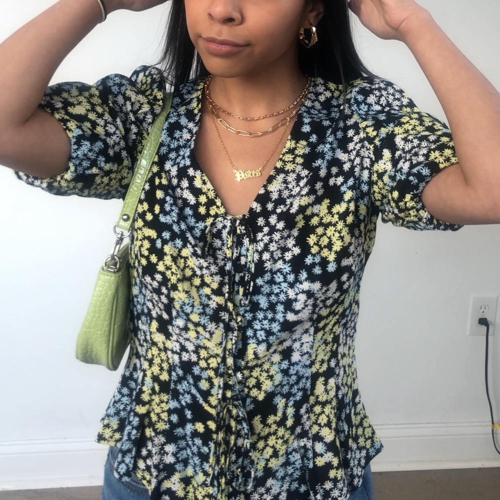 H&M Floral puff sleeved top